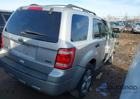 2011 Ford Escape Xlt из США, поврежденный, VIN 1FMCU9DG0BKA90749